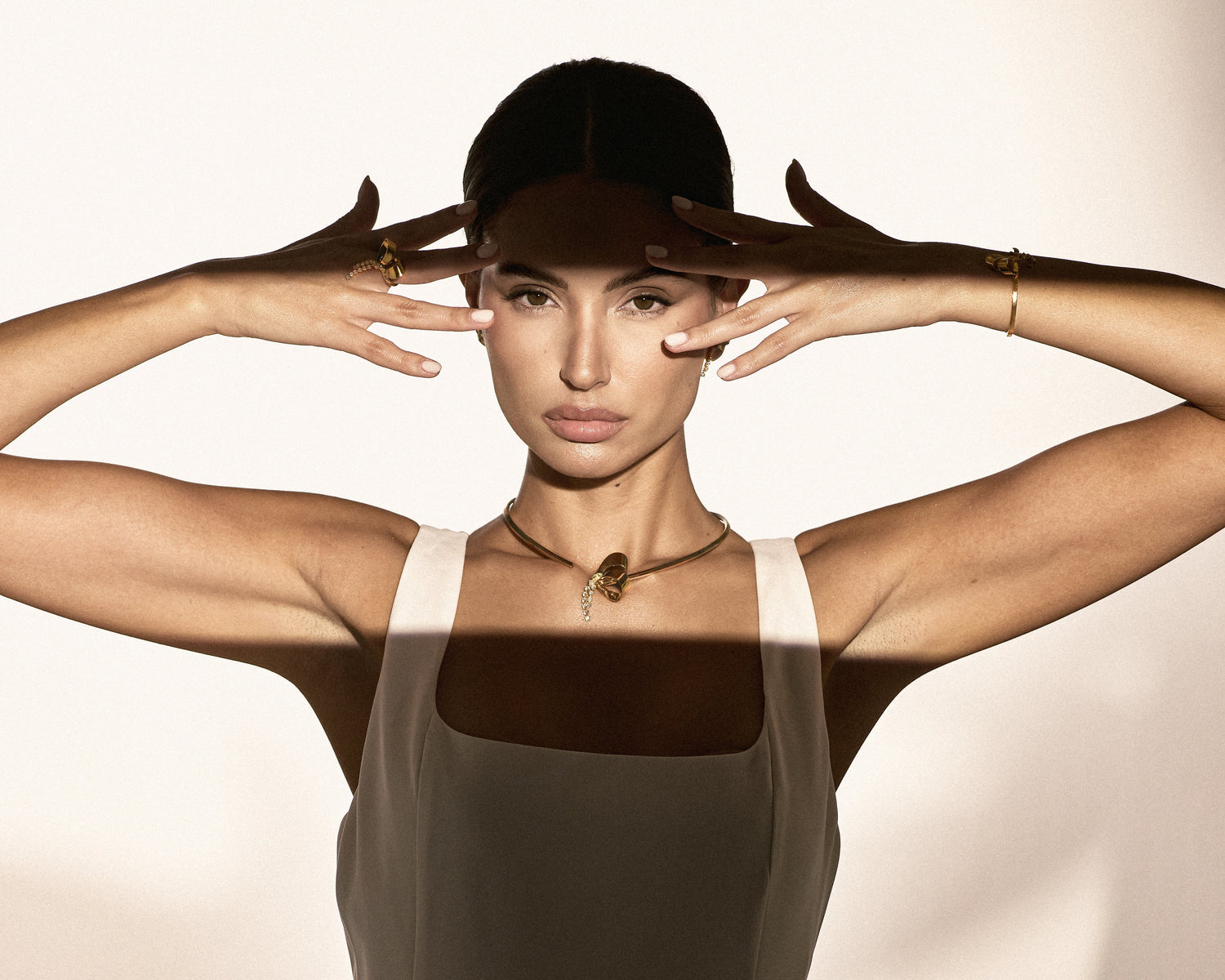 Elaria Collection